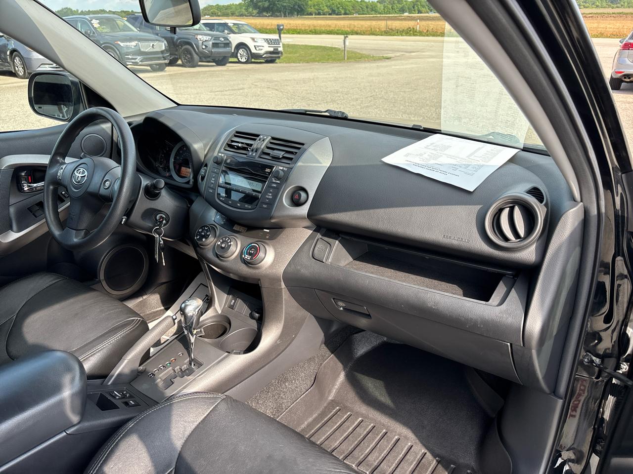 Toyota RAV4 4WD 4dr V6 5-Spd AT Sport (Natl) 2011