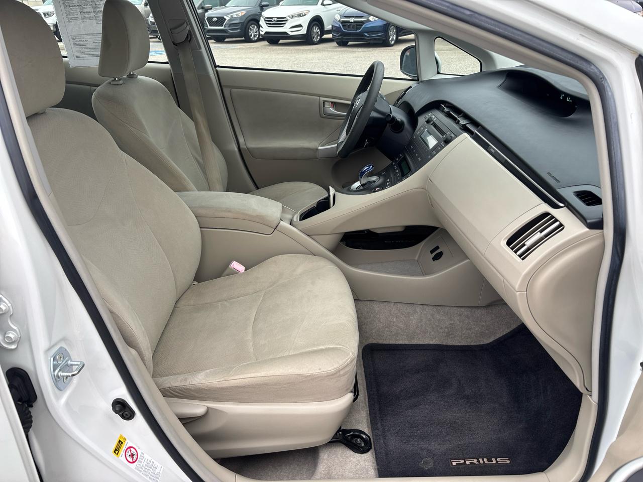 Toyota Prius 5dr HB I (Natl) 2010
