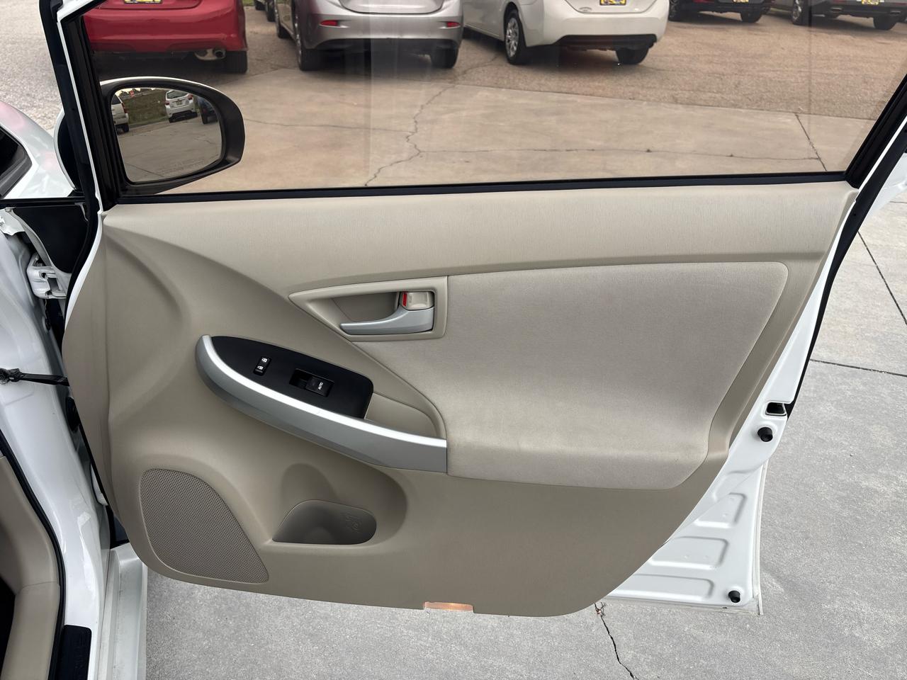 Toyota Prius 5dr HB I (Natl) 2010