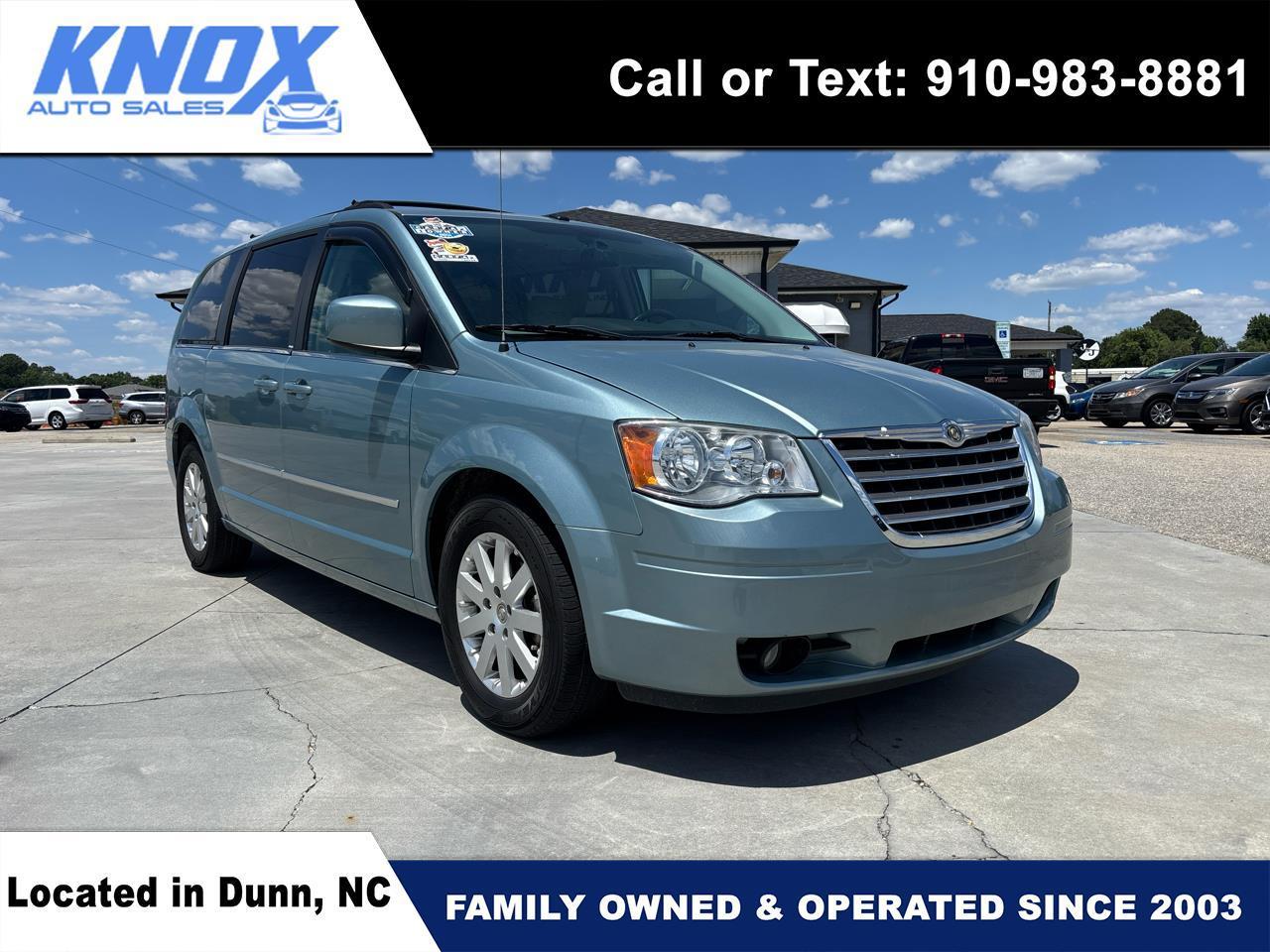2010 Chrysler Town & Country 4dr Wgn Touring Plus