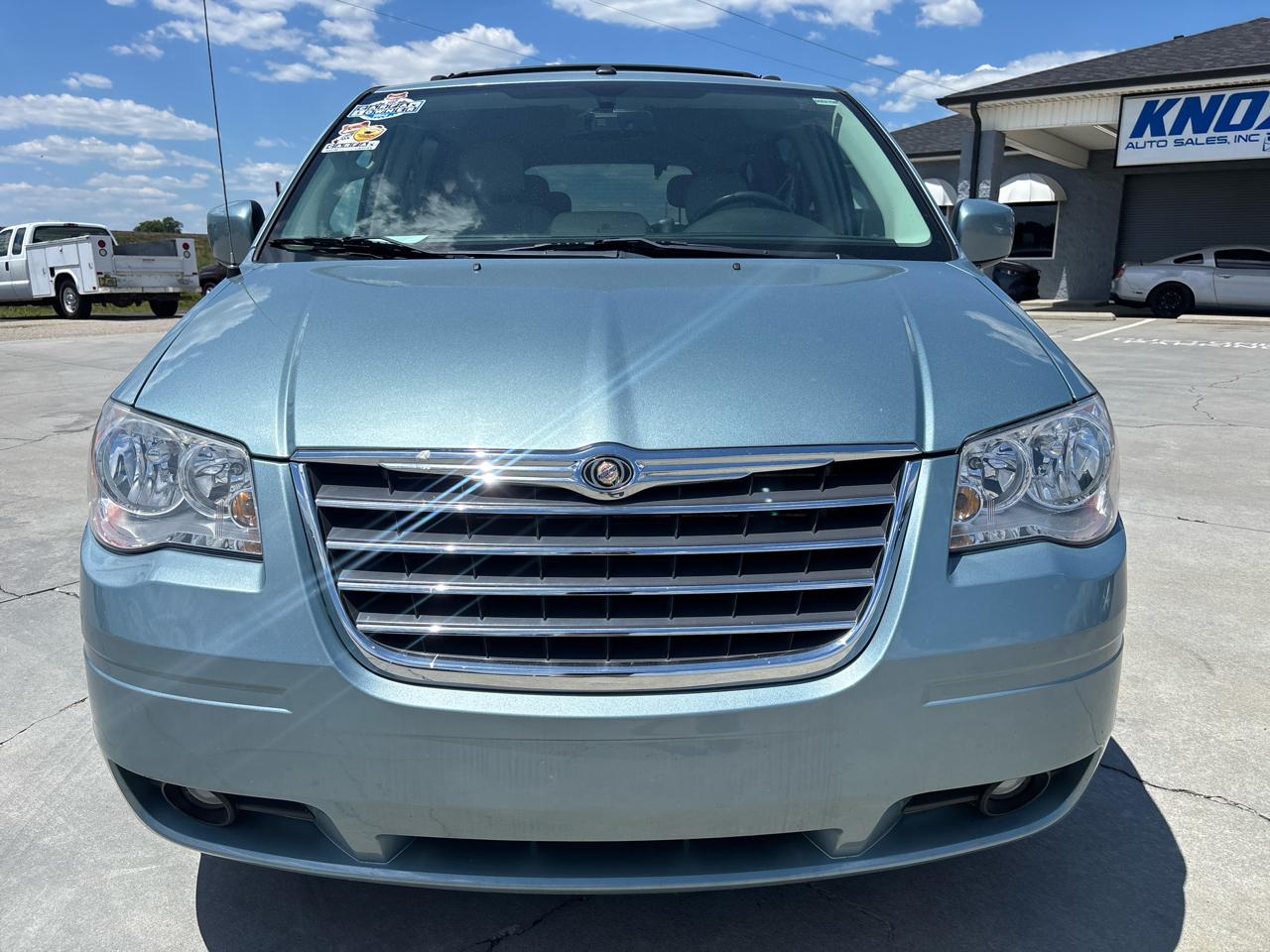 Chrysler Town & Country 4dr Wgn Touring Plus 2010