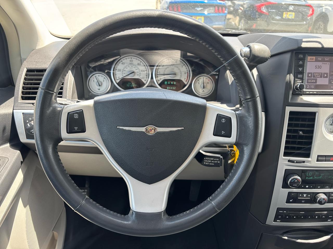 Chrysler Town & Country 4dr Wgn Touring Plus 2010