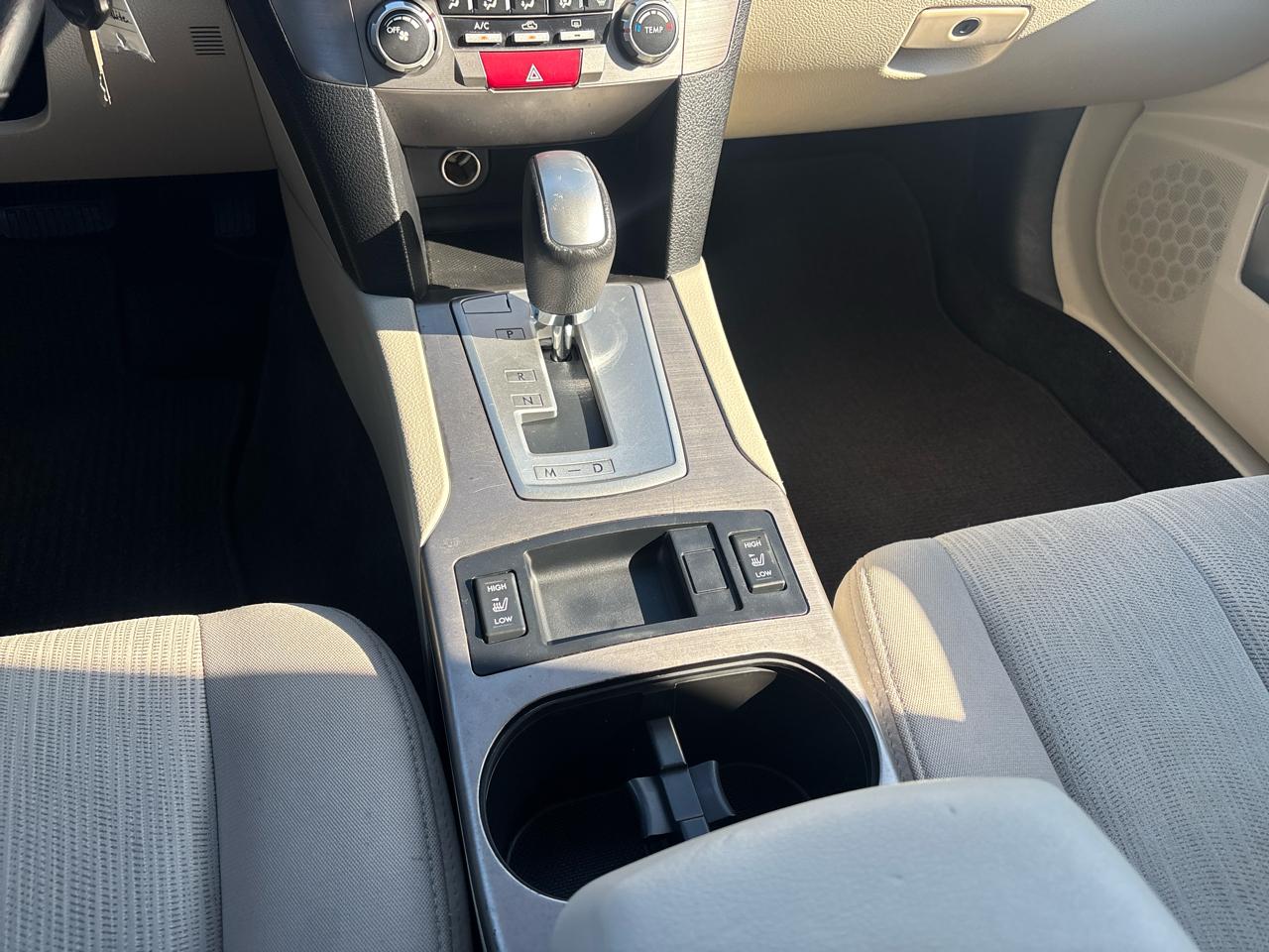 Subaru Outback 4dr Wgn H4 Auto 2.5i Premium 2013