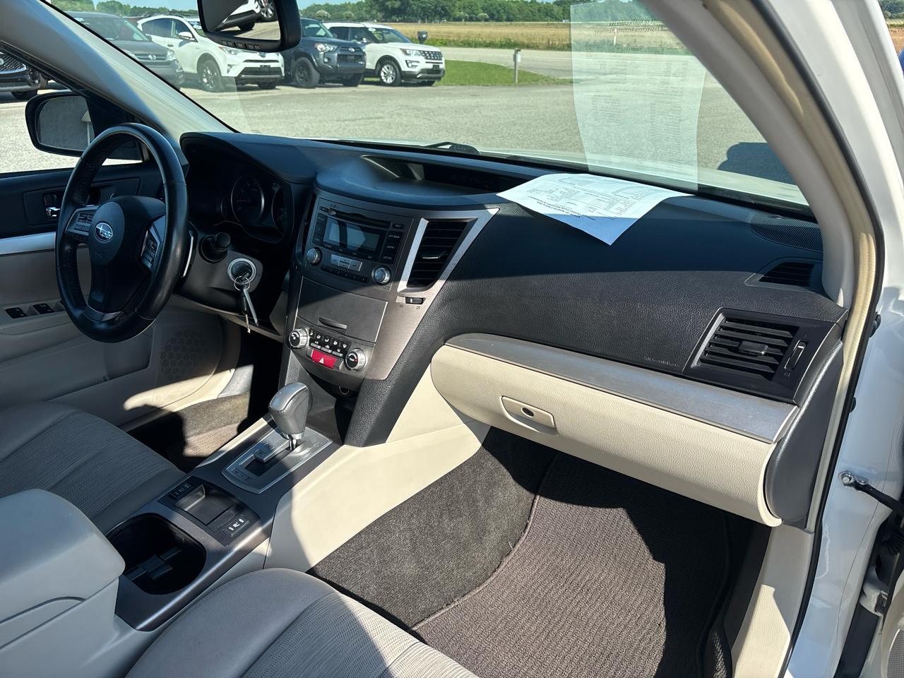 Subaru Outback 4dr Wgn H4 Auto 2.5i Premium 2013