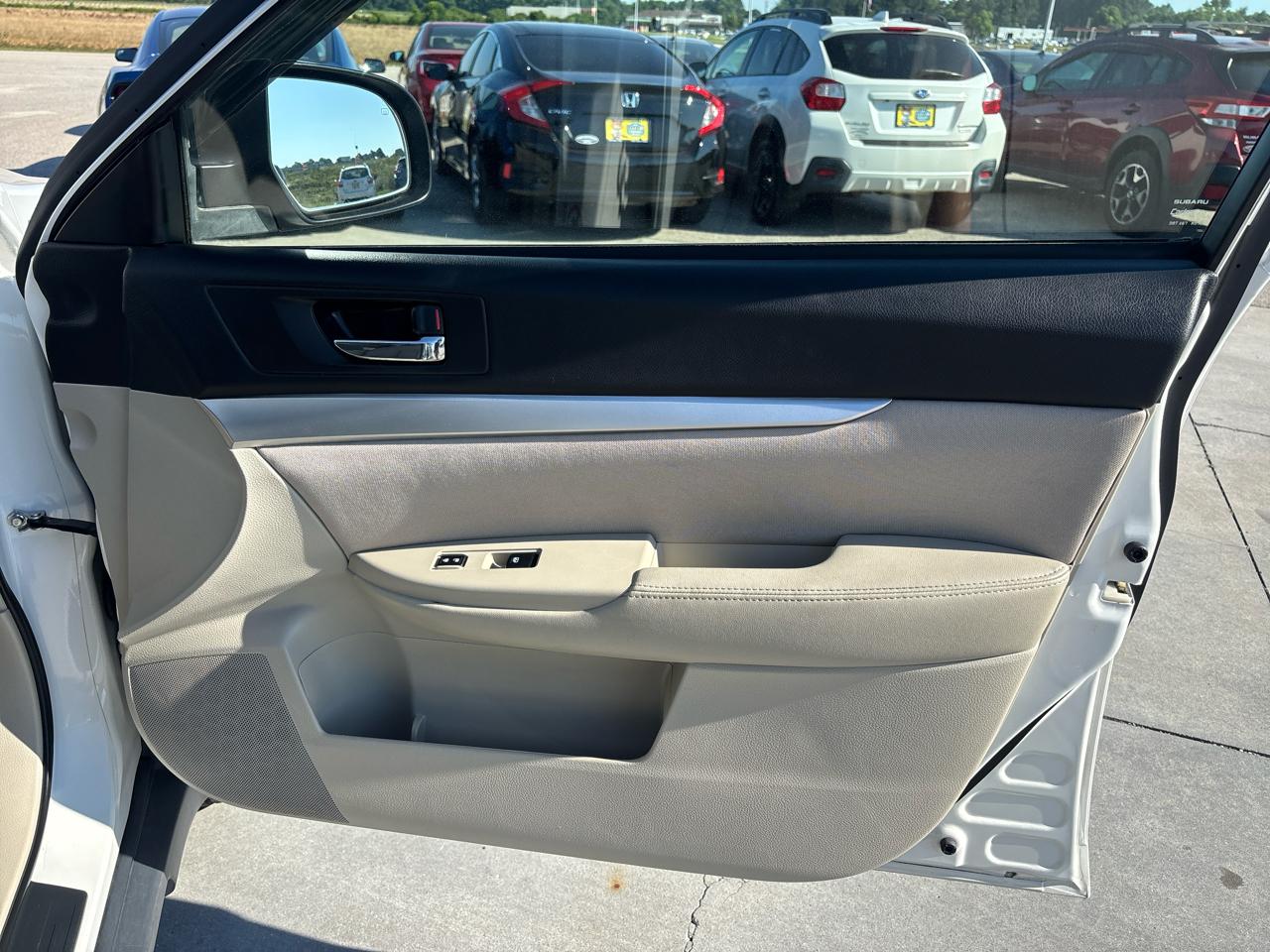 Subaru Outback 4dr Wgn H4 Auto 2.5i Premium 2013
