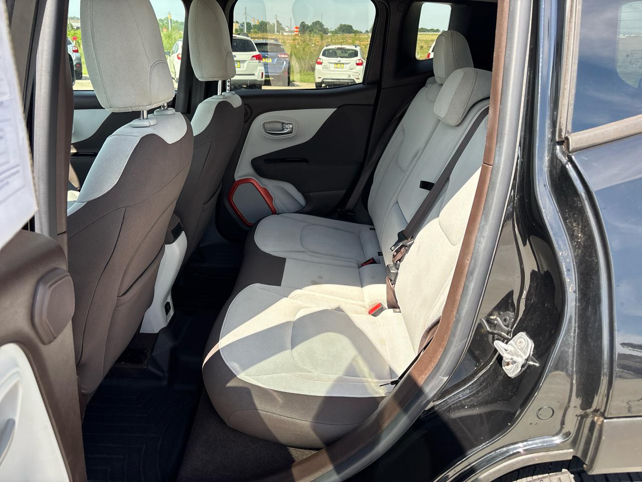 Jeep Renegade 4WD 4dr Latitude 2015