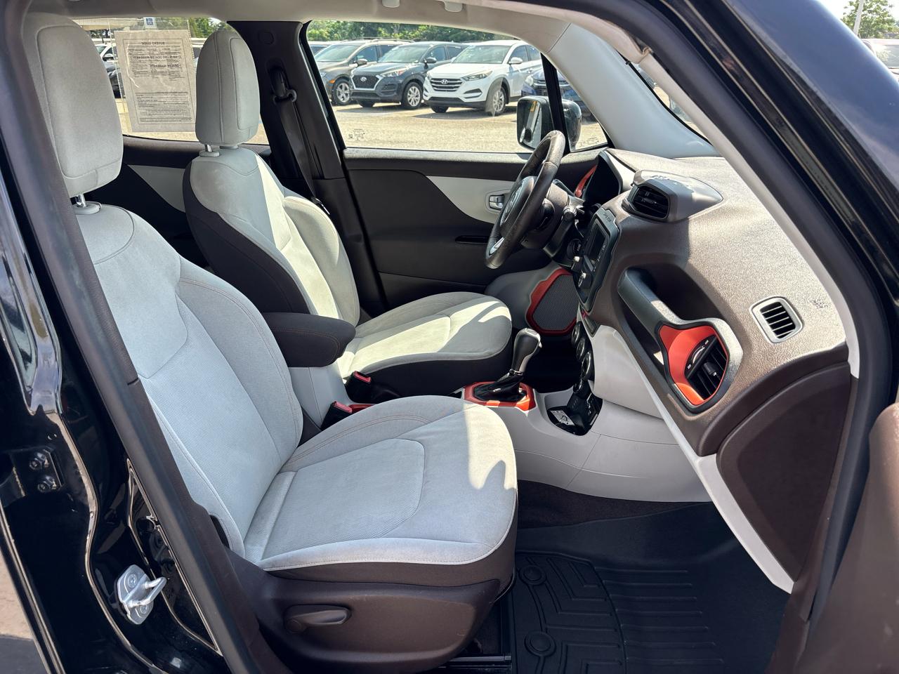 Jeep Renegade 4WD 4dr Latitude 2015