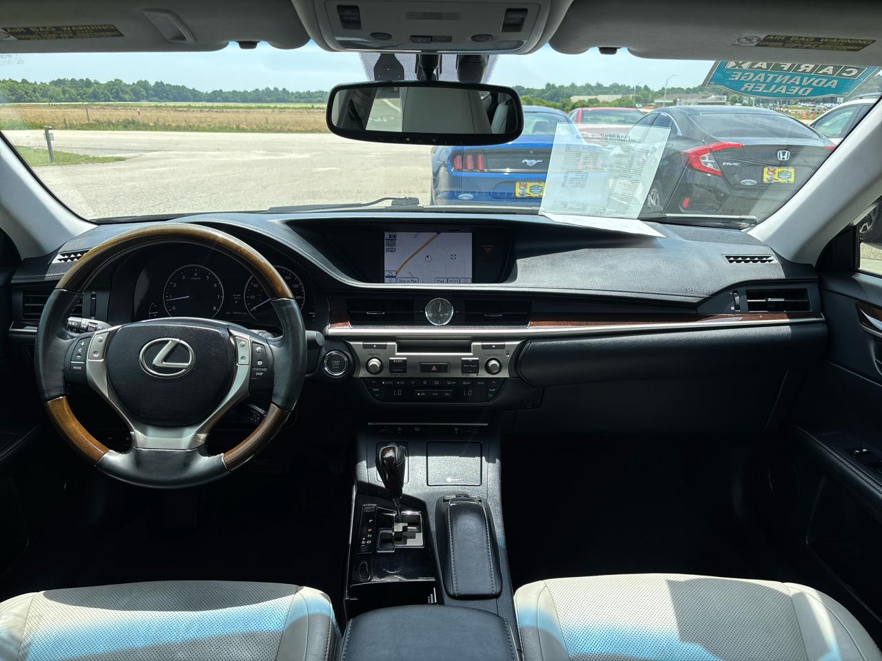 Lexus ES 350 4dr Sdn 2013
