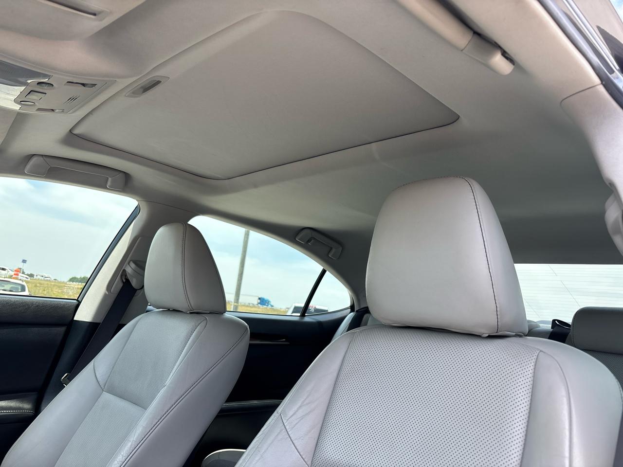 Lexus ES 350 4dr Sdn 2013