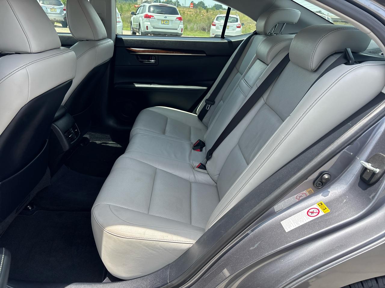 Lexus ES 350 4dr Sdn 2013