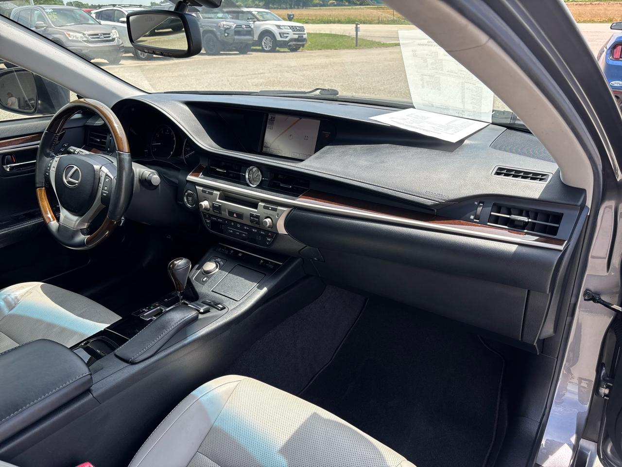 Lexus ES 350 4dr Sdn 2013