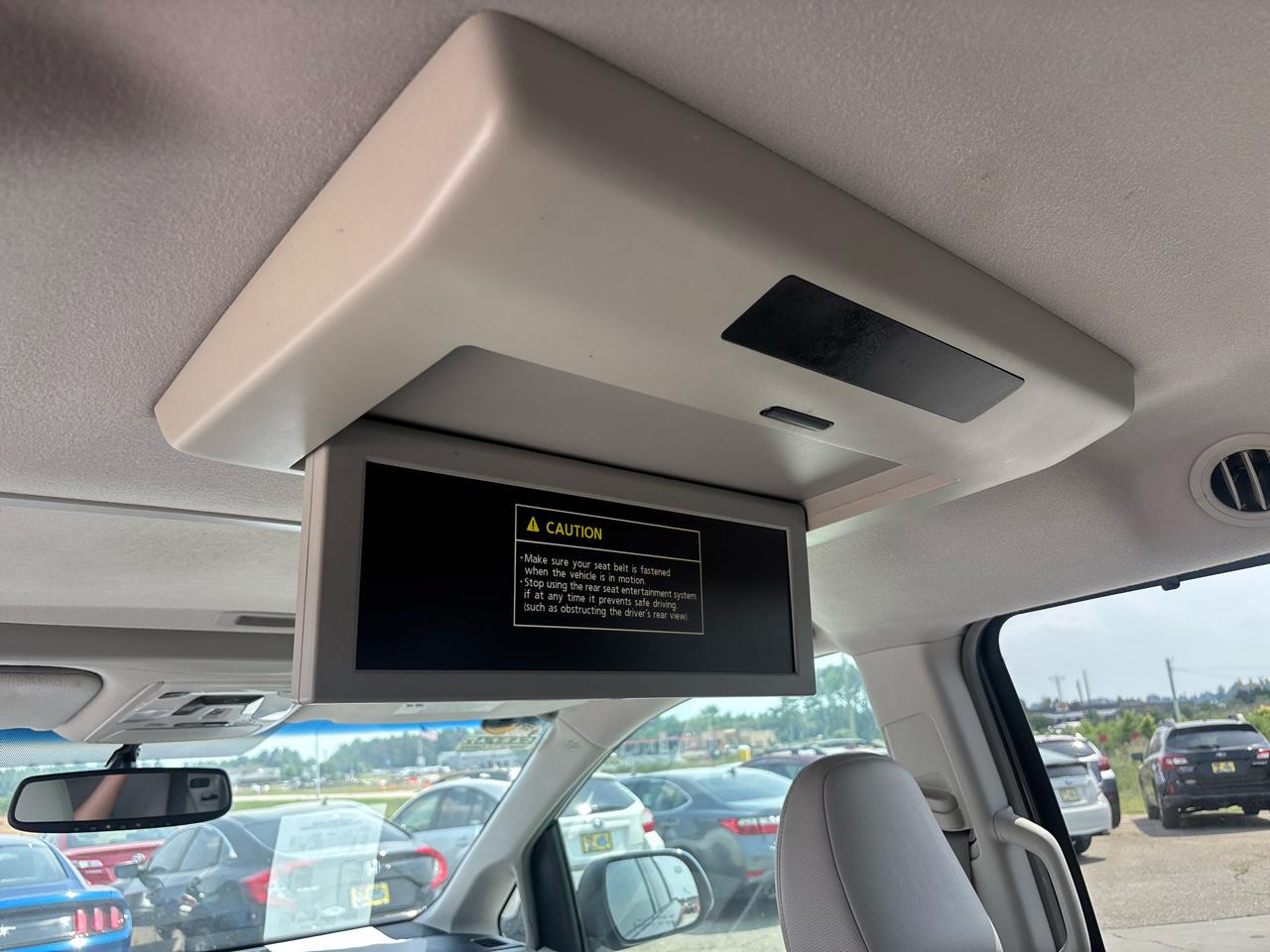 Toyota Sienna XLE FWD 8-Passenger V6 2014