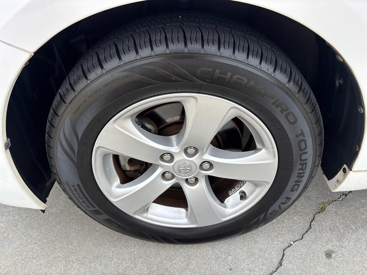 Toyota Sienna LE FWD 8-Passenger (Natl) 2017