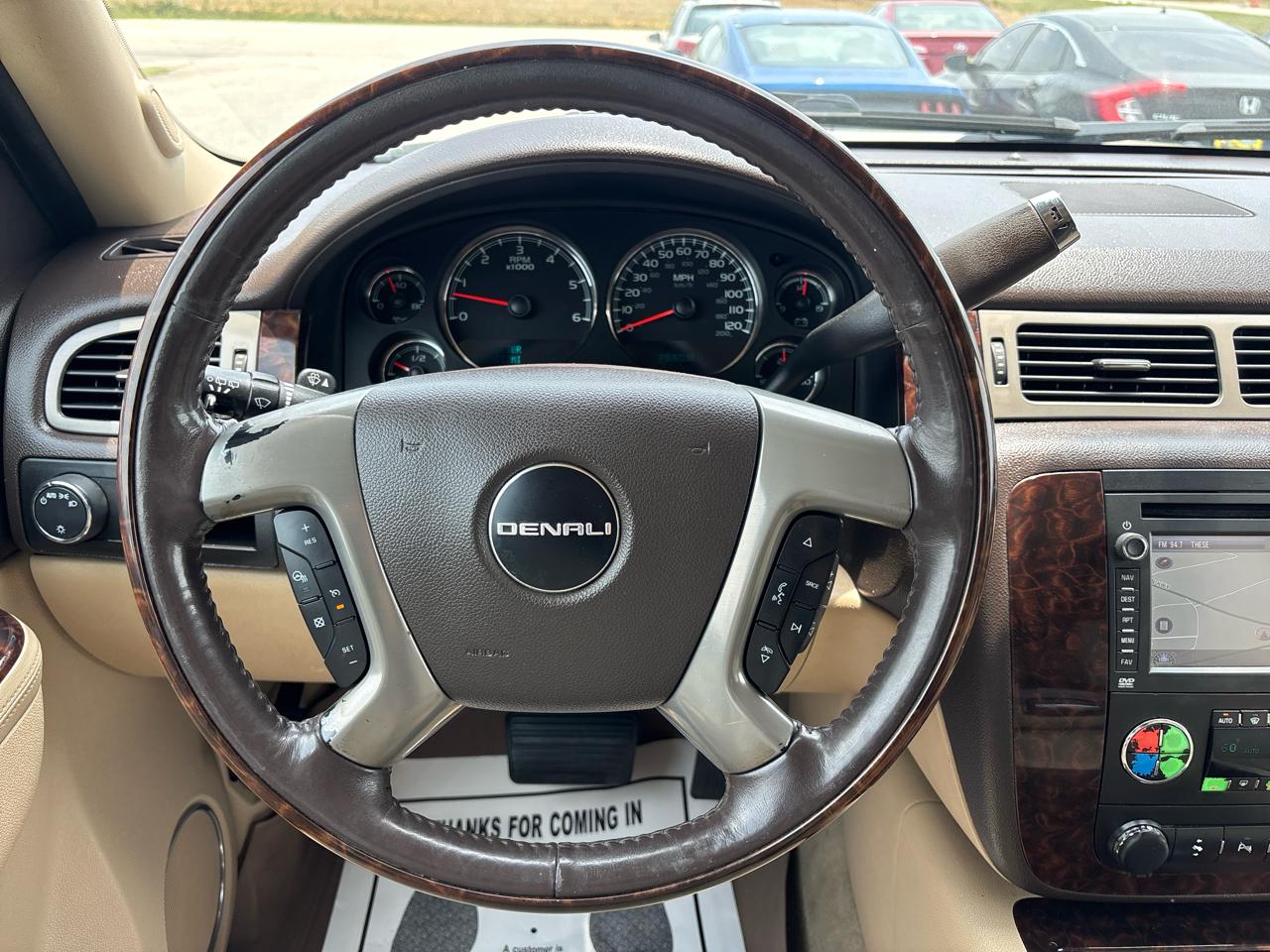 GMC Yukon XL AWD 4dr Denali 2014