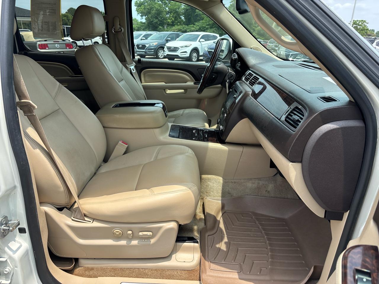 GMC Yukon XL AWD 4dr Denali 2014