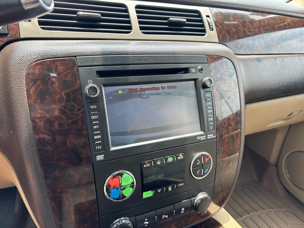 GMC Yukon XL AWD 4dr Denali 2014