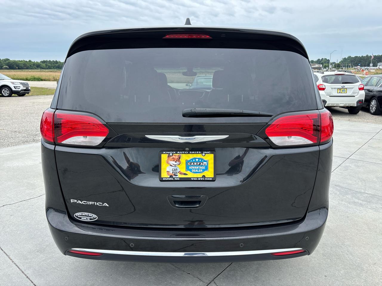 Chrysler Pacifica Touring-L FWD 2017