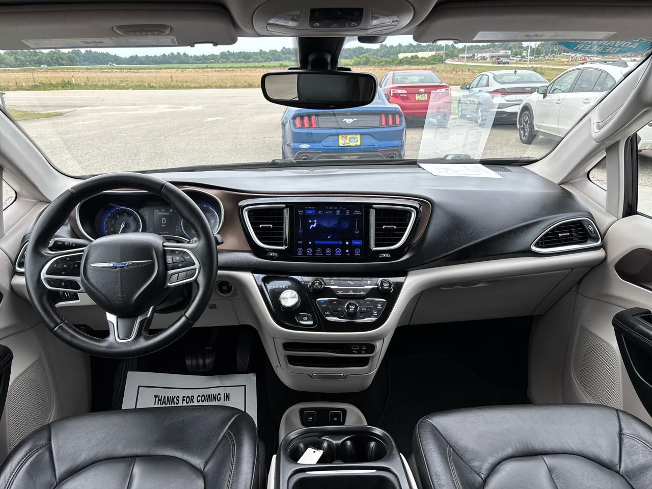 Chrysler Pacifica Touring-L FWD 2017