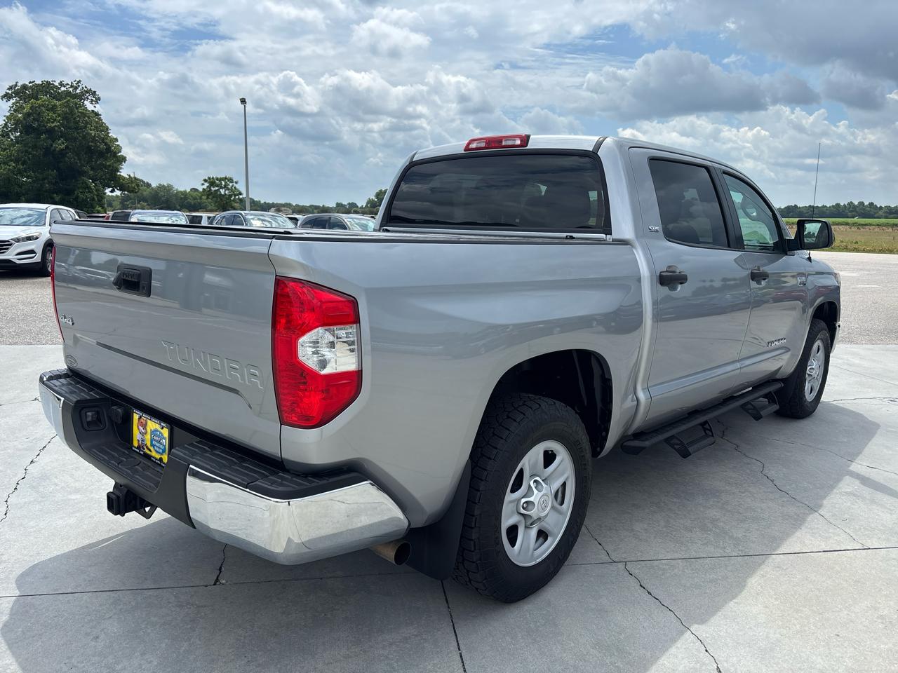 Toyota Tundra 4WD SR5 CrewMax 5.5' Bed 5.7L FFV (Natl) 2019
