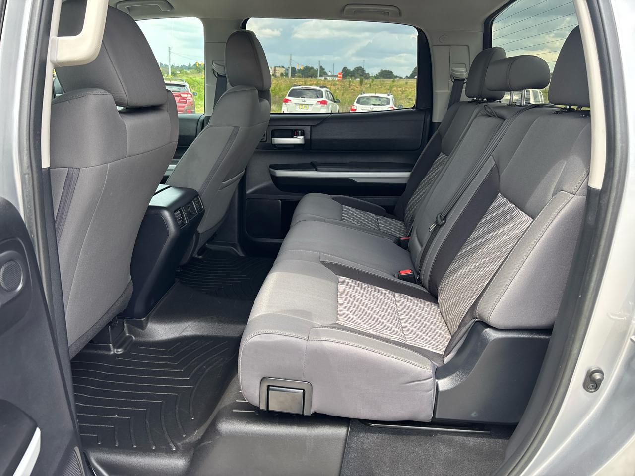 Toyota Tundra 4WD SR5 CrewMax 5.5' Bed 5.7L FFV (Natl) 2019