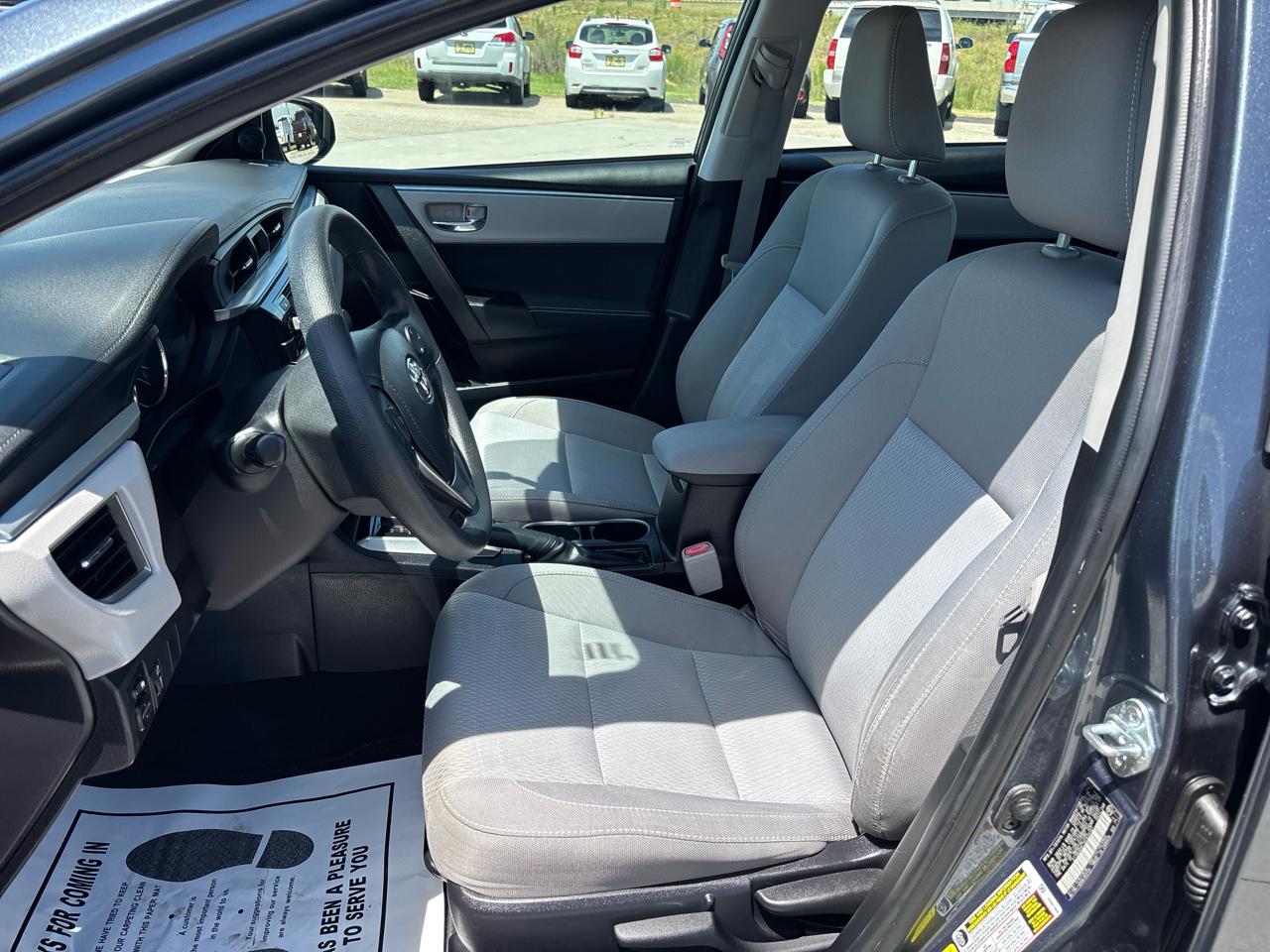Toyota Corolla 4dr Sdn CVT LE (Natl) 2016