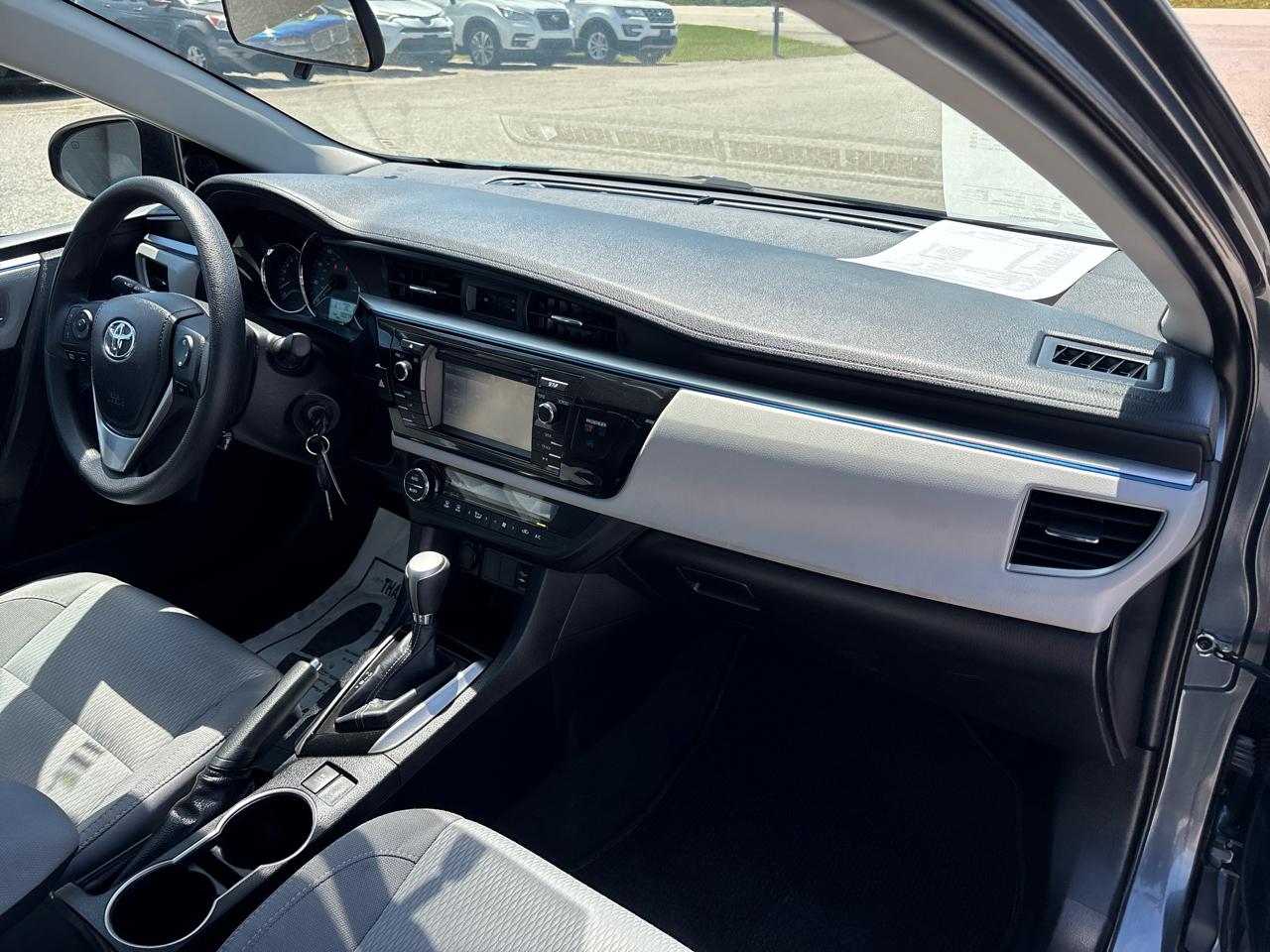 Toyota Corolla 4dr Sdn CVT LE (Natl) 2016