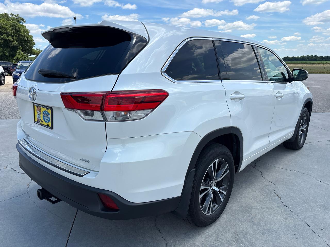 Toyota Highlander LE V6 AWD (Natl) 2018