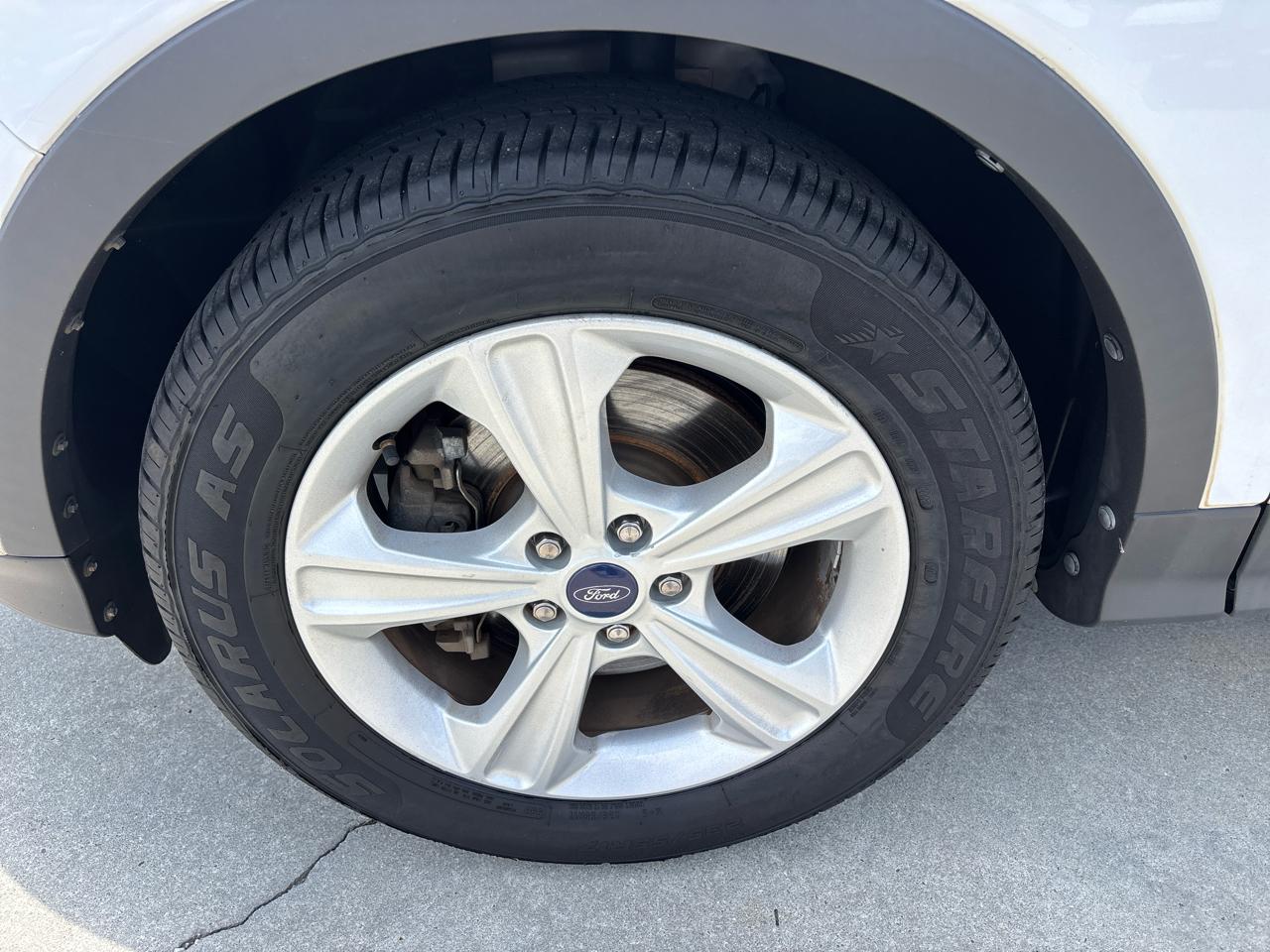 Ford Escape FWD 4dr SE 2014