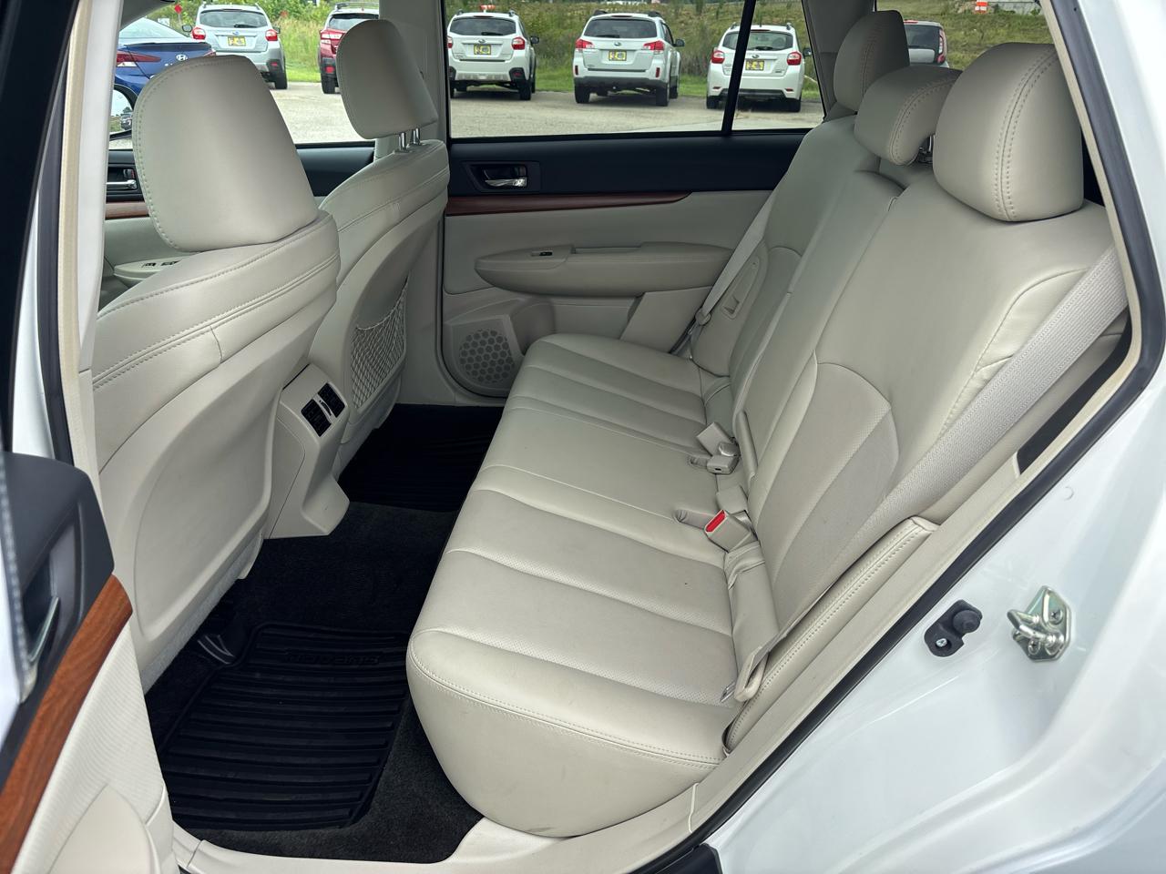 Subaru Outback 4dr Wgn H6 Auto 3.6R Limited 2013