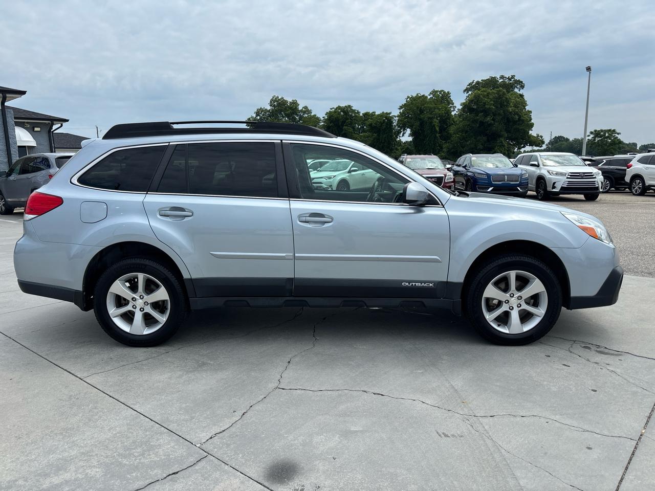 Subaru Outback 2.5i Limited Wagon 2014