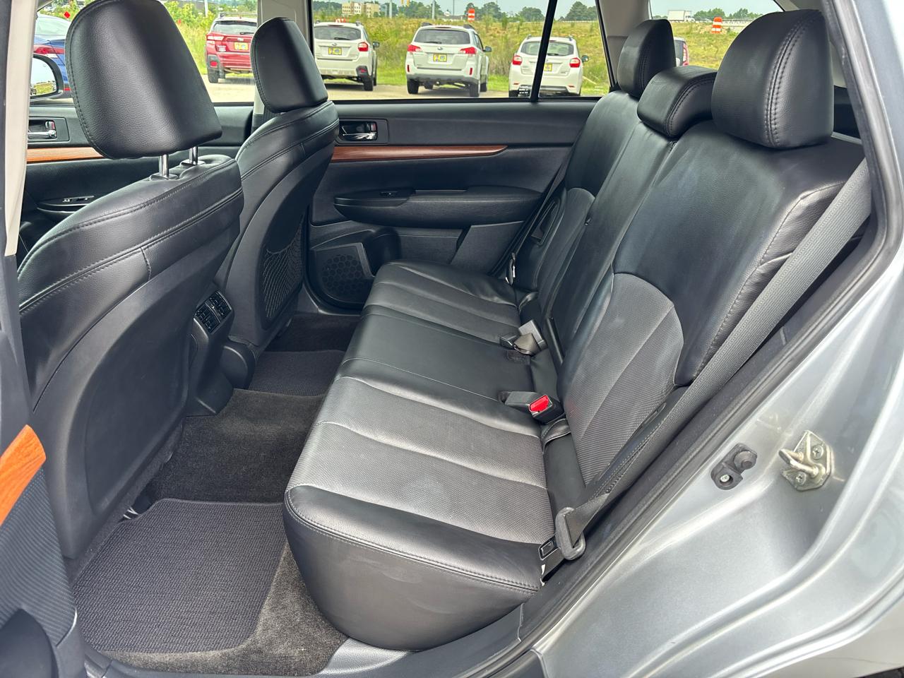 Subaru Outback 2.5i Limited Wagon 2014