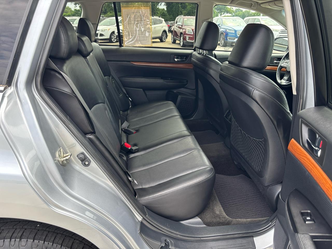 Subaru Outback 2.5i Limited Wagon 2014