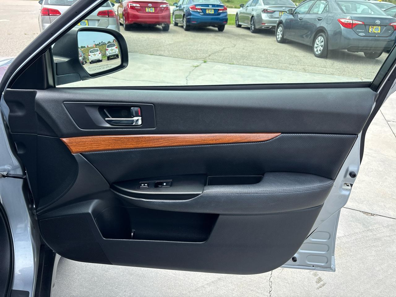 Subaru Outback 2.5i Limited Wagon 2014
