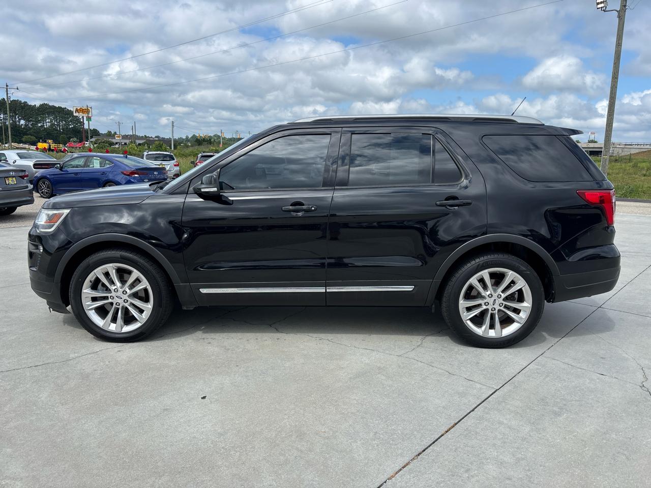 Ford Explorer XLT FWD 2018