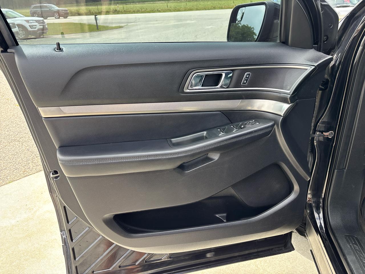 Ford Explorer XLT FWD 2018