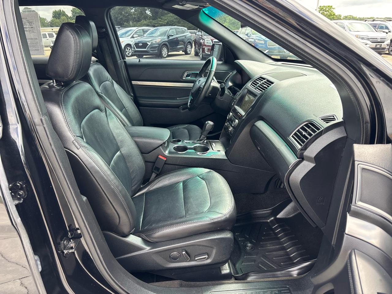 Ford Explorer XLT FWD 2018