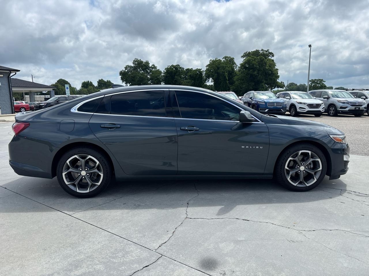 Chevrolet Malibu 4dr Sdn LT 2021