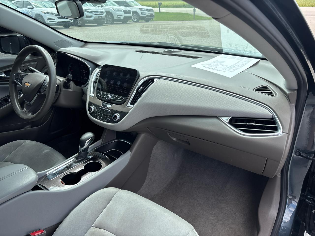 Chevrolet Malibu 4dr Sdn LT 2021