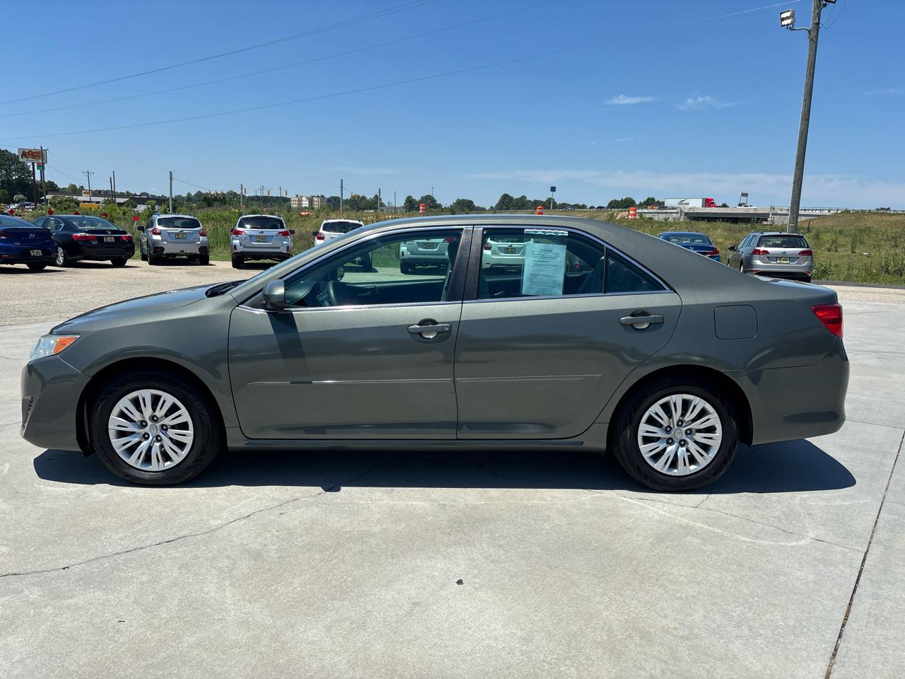 Toyota Camry LE 4D Sedan 2014