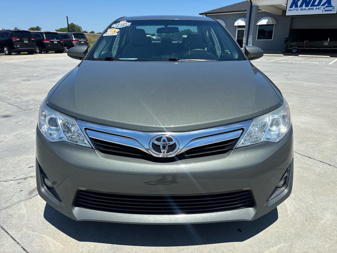 Toyota Camry LE 4D Sedan 2014