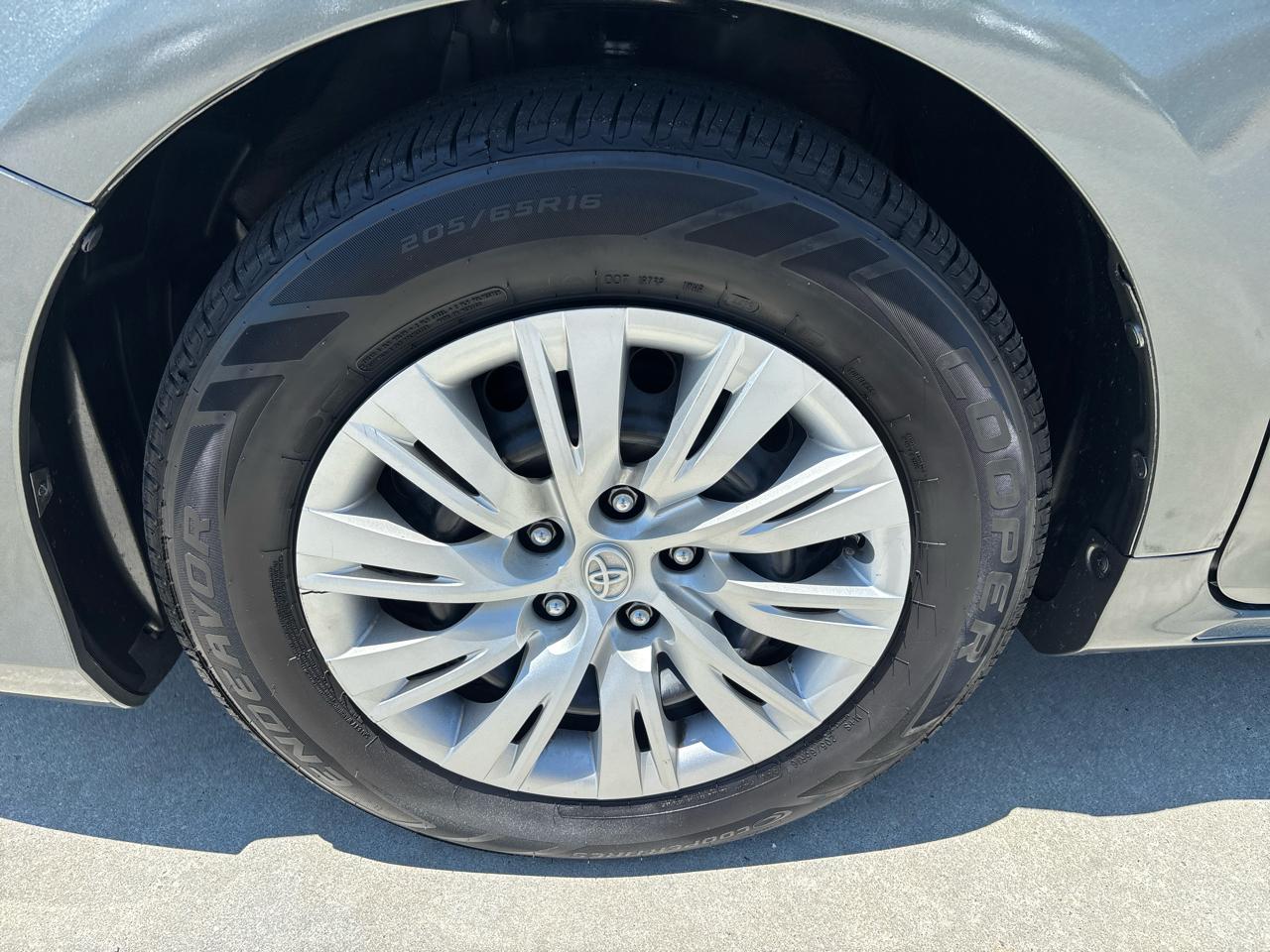 Toyota Camry LE 4D Sedan 2014
