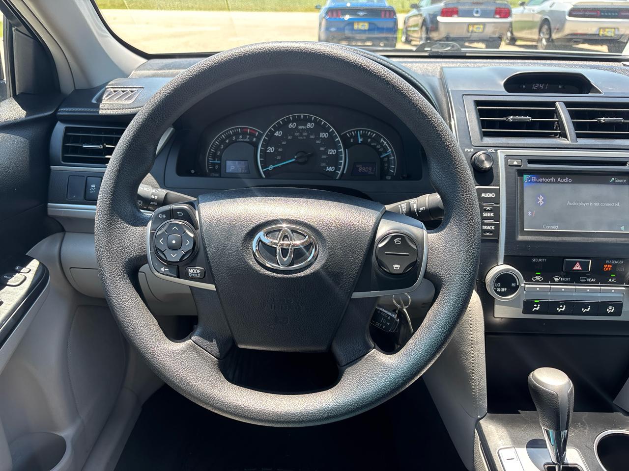 Toyota Camry LE 4D Sedan 2014