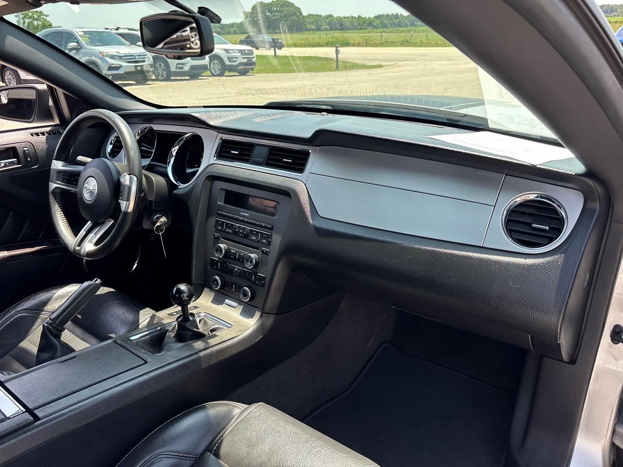 Ford Mustang 2dr Cpe GT 2012