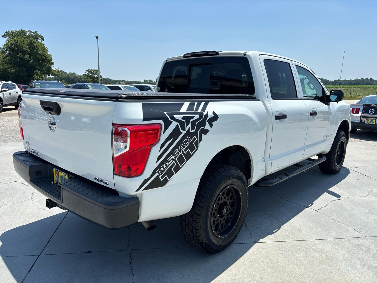 Nissan Titan 4x4 Crew Cab S 2019