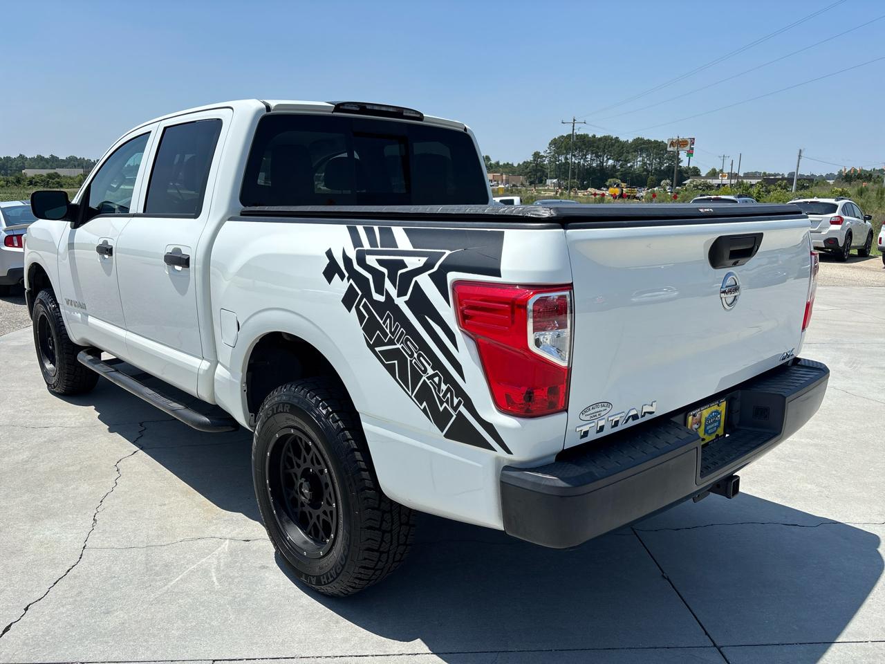 Nissan Titan 4x4 Crew Cab S 2019