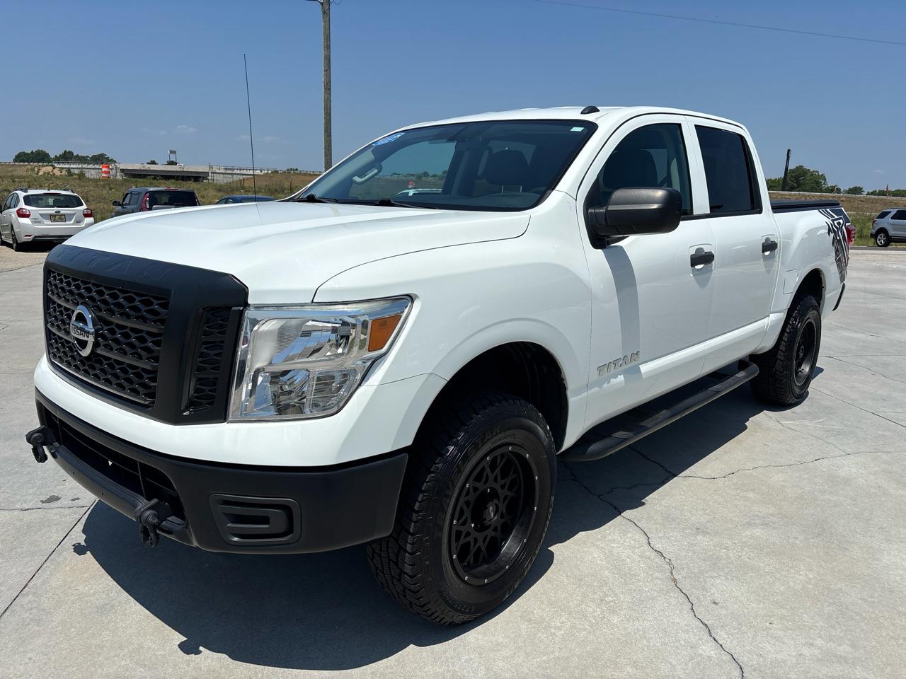Nissan Titan 4x4 Crew Cab S 2019