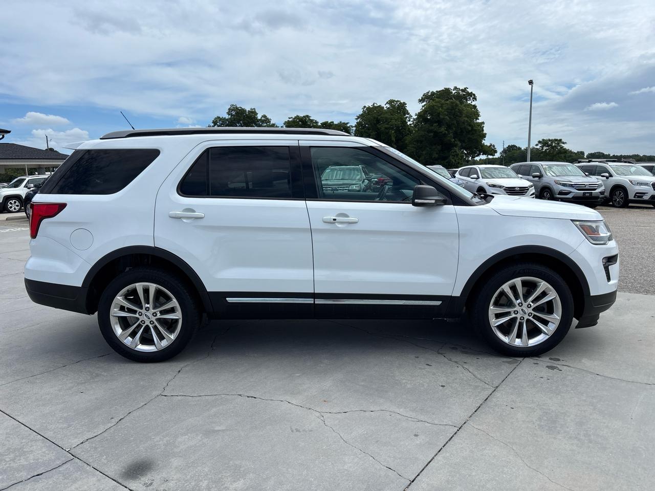 Ford Explorer XLT 4WD 2019