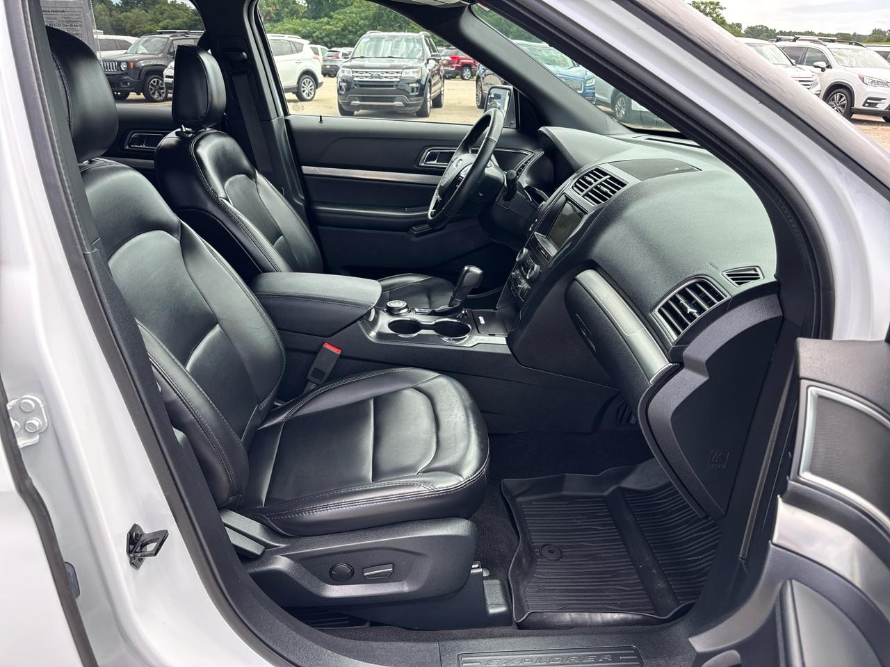 Ford Explorer XLT 4WD 2019