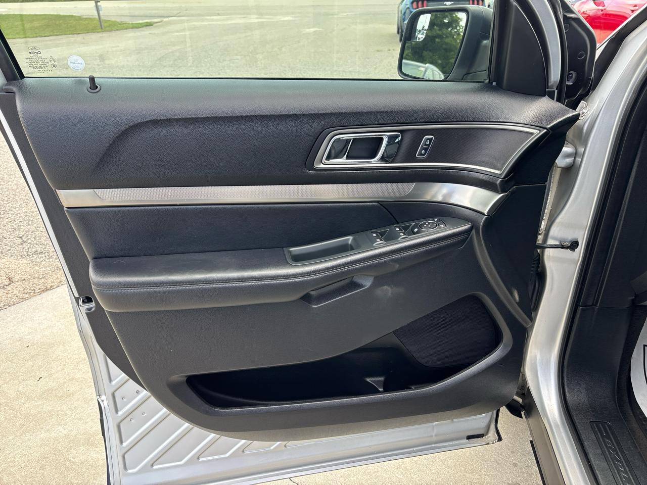 Ford Explorer XLT FWD 2018