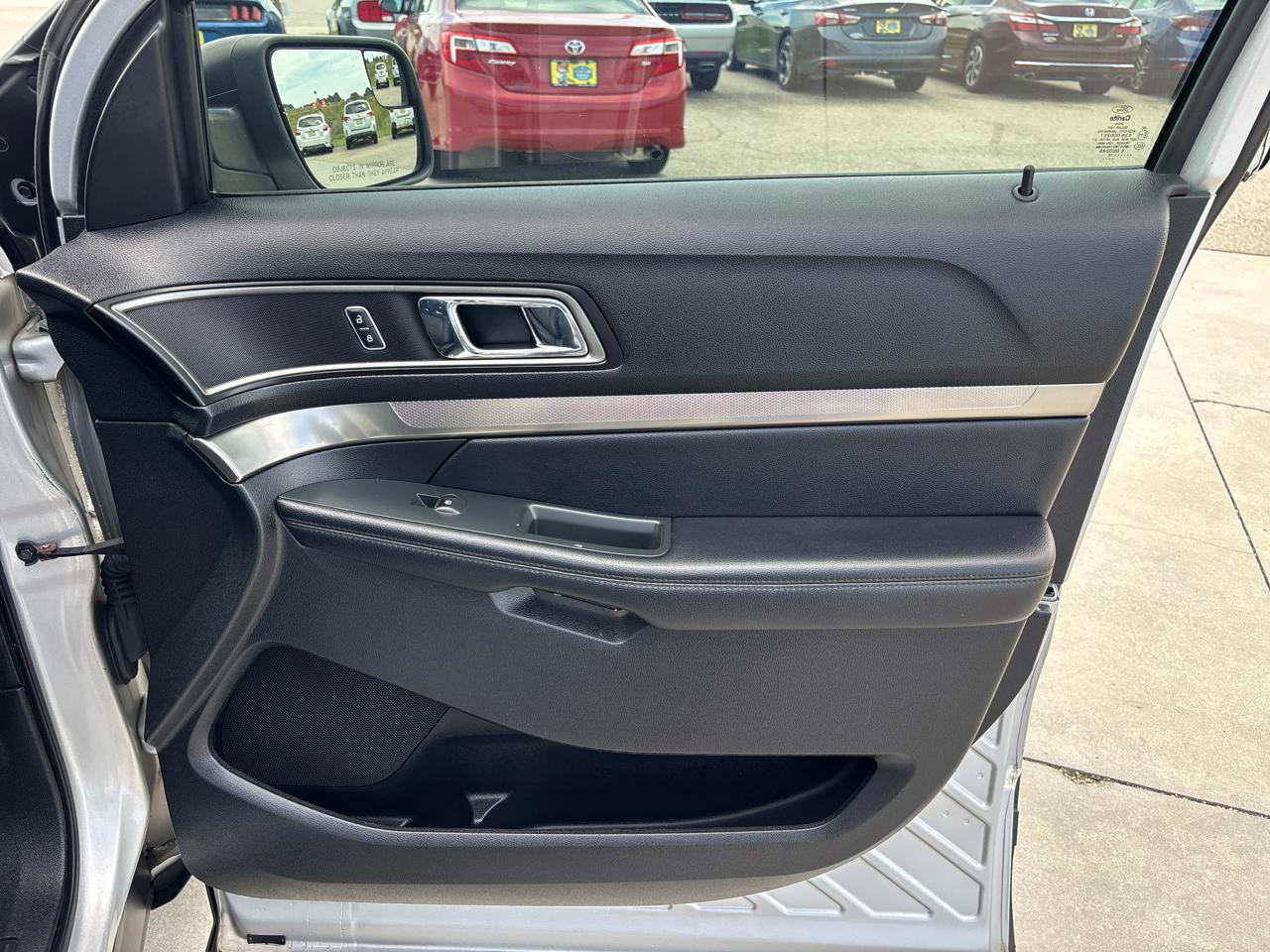 Ford Explorer XLT FWD 2018